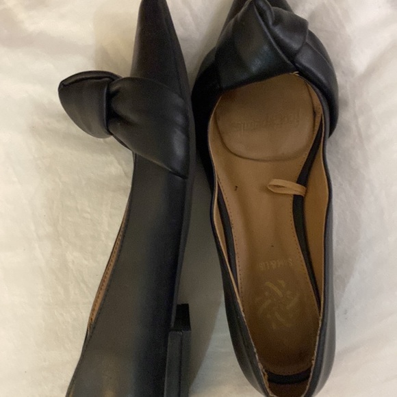 Cute pointed toe black flats size 8.5 - Picture 3 of 8